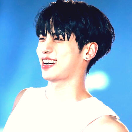 ★ KIM JONGHYUN ★